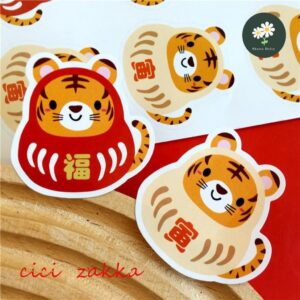 New Year stickers Tiger Dharma cartoon cute sealing stickers New Year candy gift wrapping decoration stickers新年贴纸虎年达摩卡通可