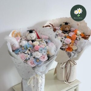 M Size White Bear & Brown Bear Graduation Soap Flower Bouquet 白熊&可可熊毕业香皂花花束